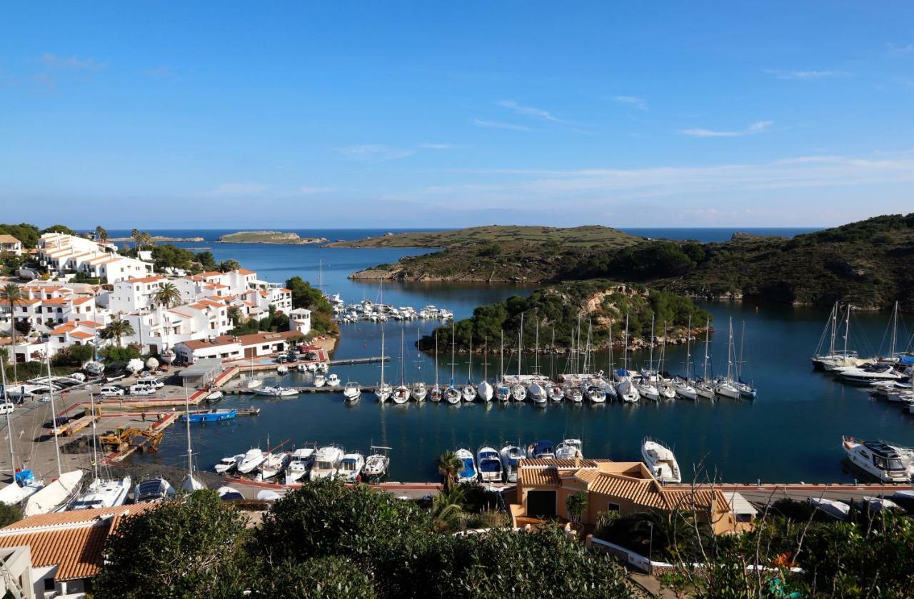 Amanecer En Port D'Addaia Lägenhet Es Mercadal Exteriör bild